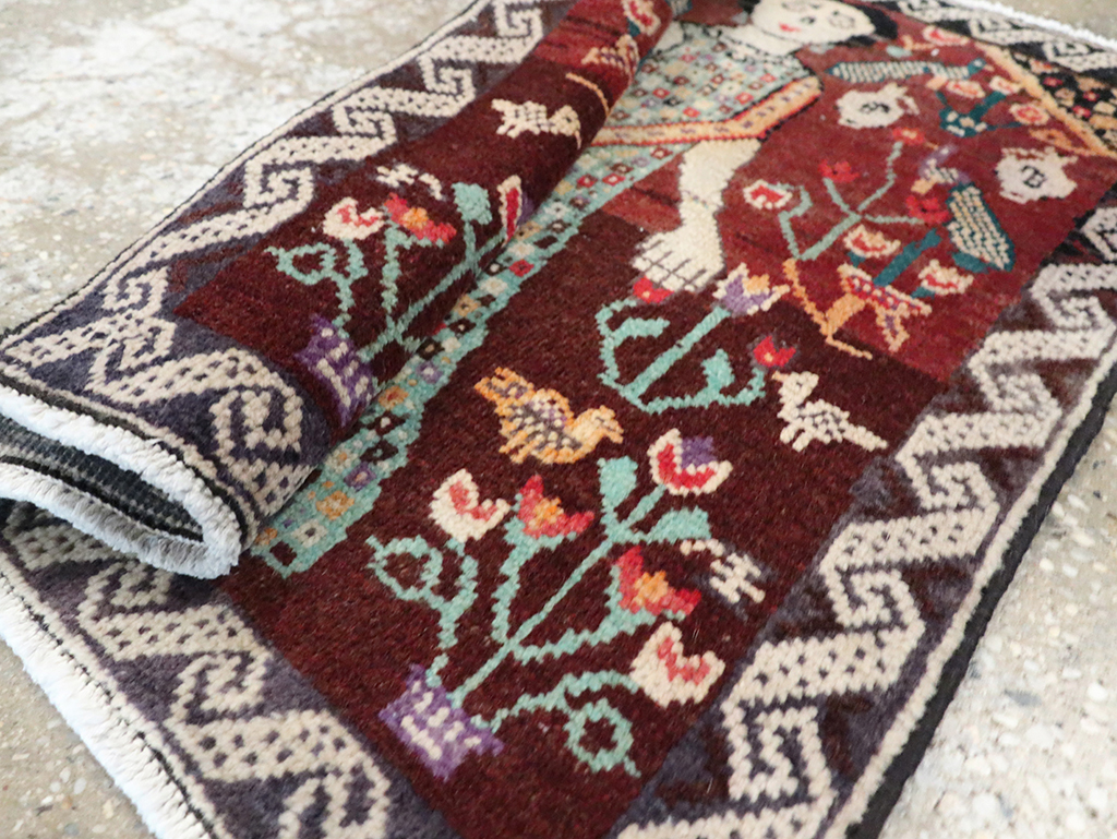 Vintage Persian Hamadan Pictorial Rug, No.28161 - Staging