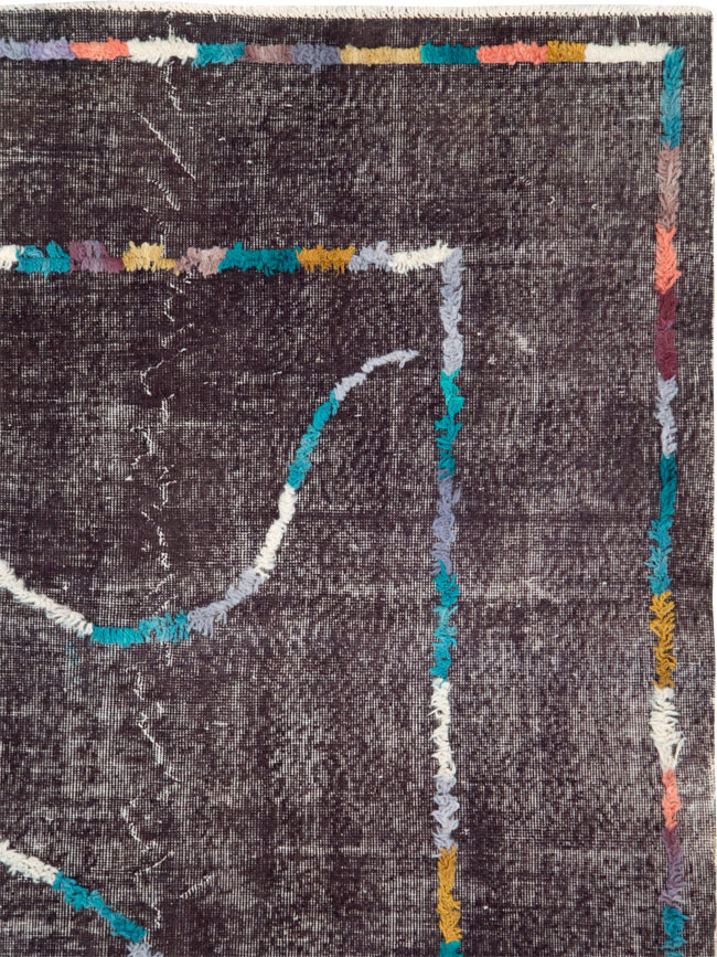 Modern Turkish Anatolian Distressed Room Size Carpet, No.28167 - Staging
