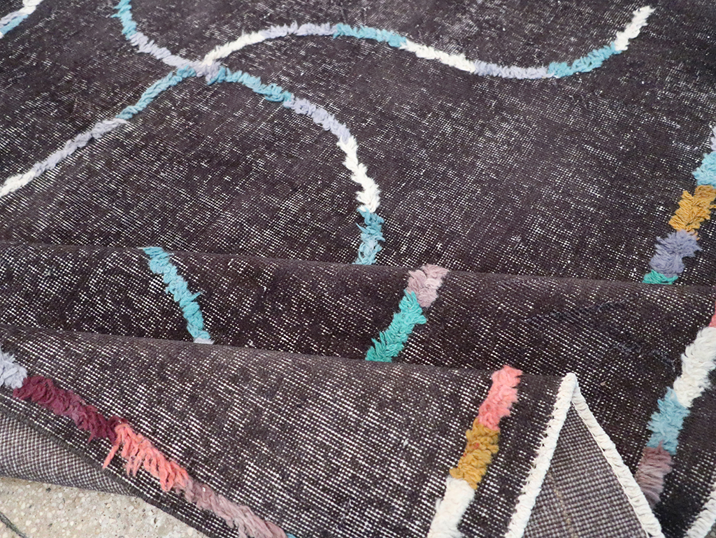 Modern Turkish Anatolian Distressed Room Size Carpet, No.28167 - Staging