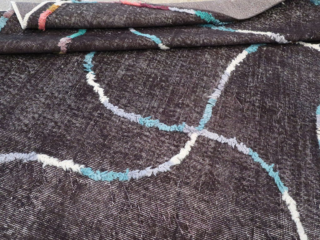 Modern Turkish Anatolian Distressed Room Size Carpet, No.28167 - Staging