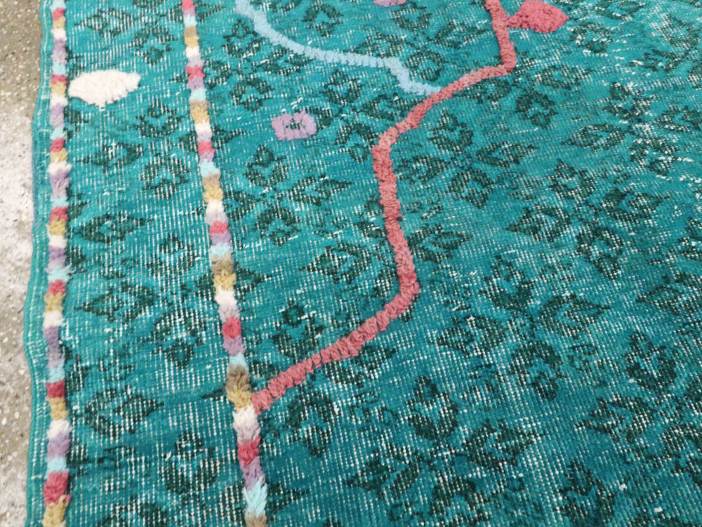 Modern Turkish Folk Rug, No.28169 - Staging