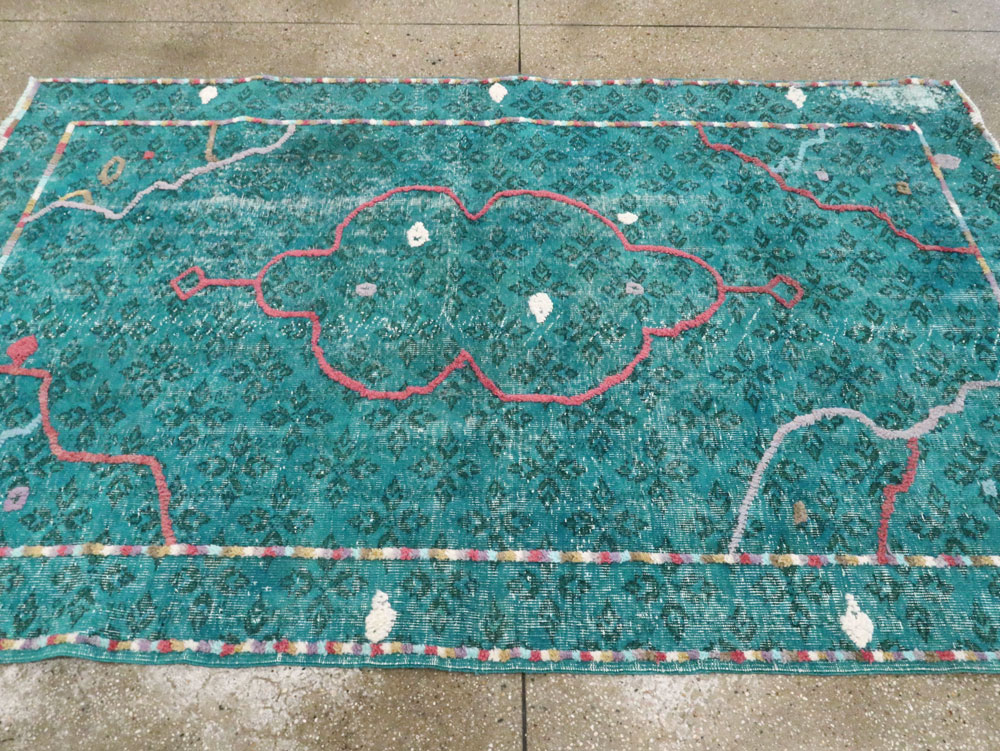 Modern Turkish Folk Rug, No.28169 - Staging