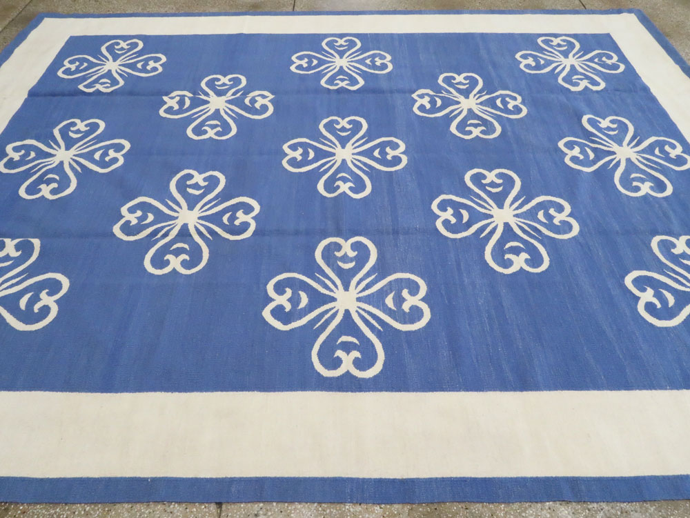 Modern Turkish Flatweave Room Size Carpet, No.28186 - Staging