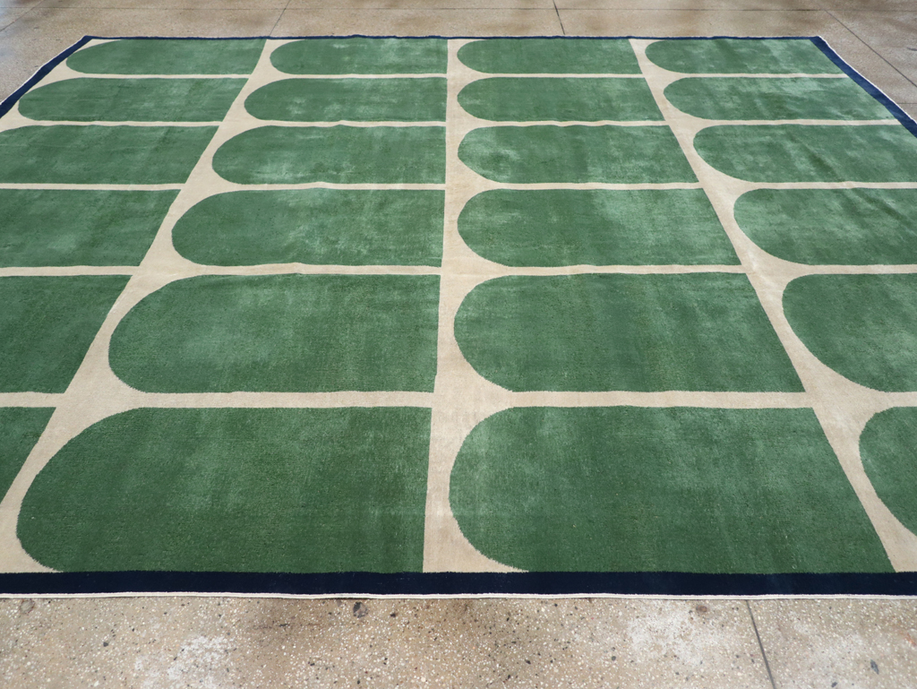 Vintage Turkish Anatolian Art Deco Style Room Size Carpet, No.28192 - Staging