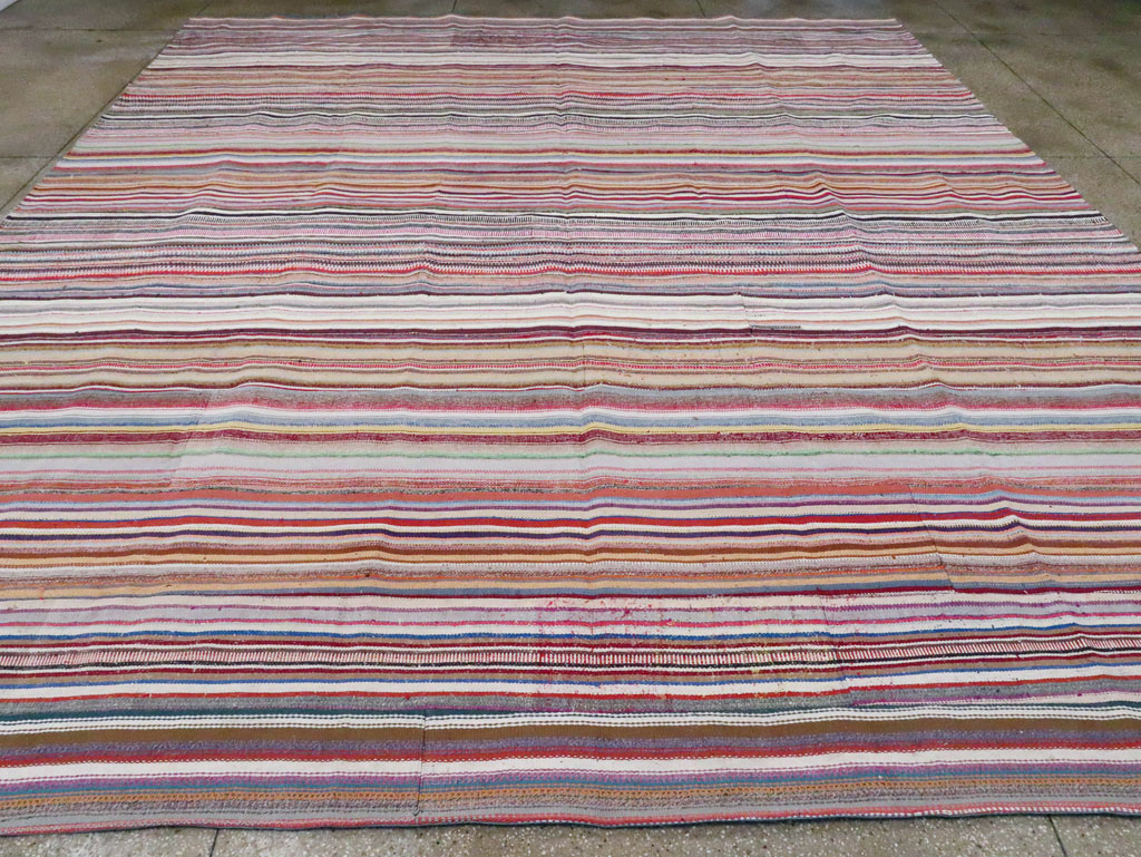 Vintage Turkish Flatweave Large Room Size Carpet, No.28250 - Staging