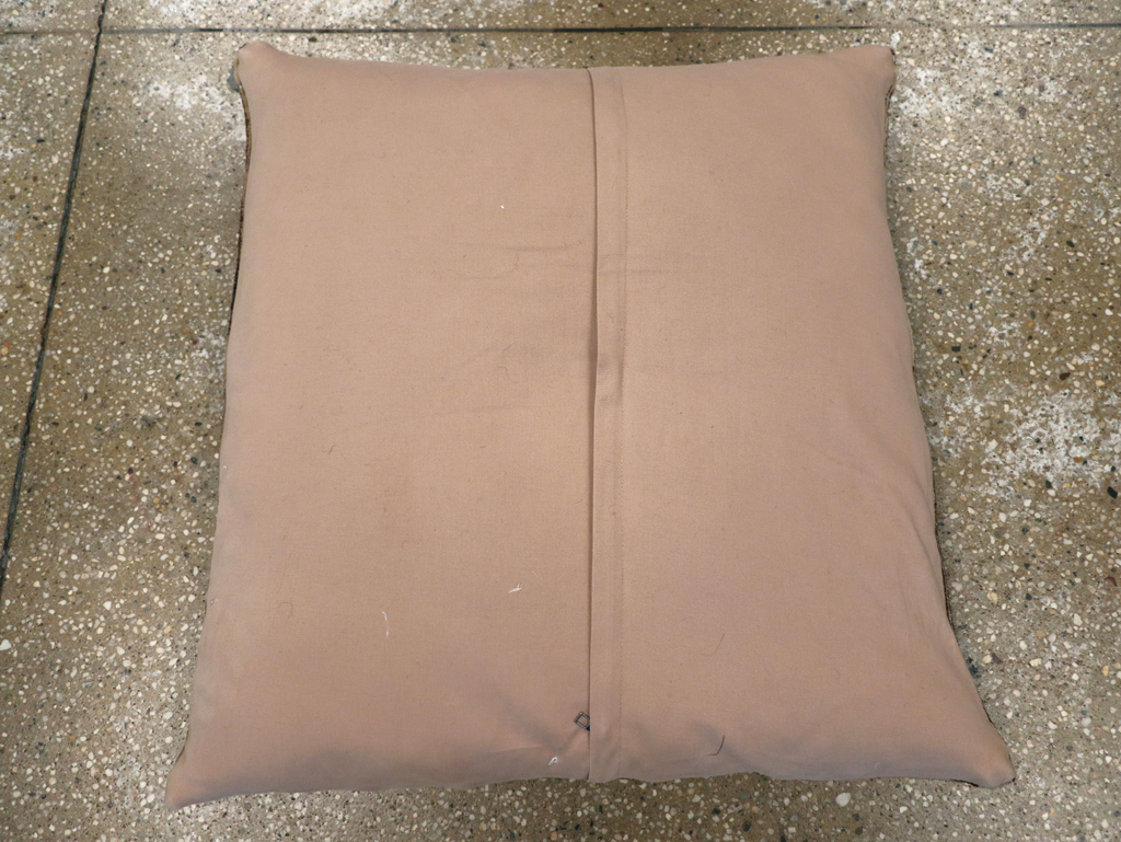 Antique Persian Tabriz Pictorial Pillow, No.28265 - Staging