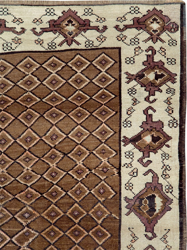 Vintage Anatolian Room Size Carpet, No.28267 - Staging