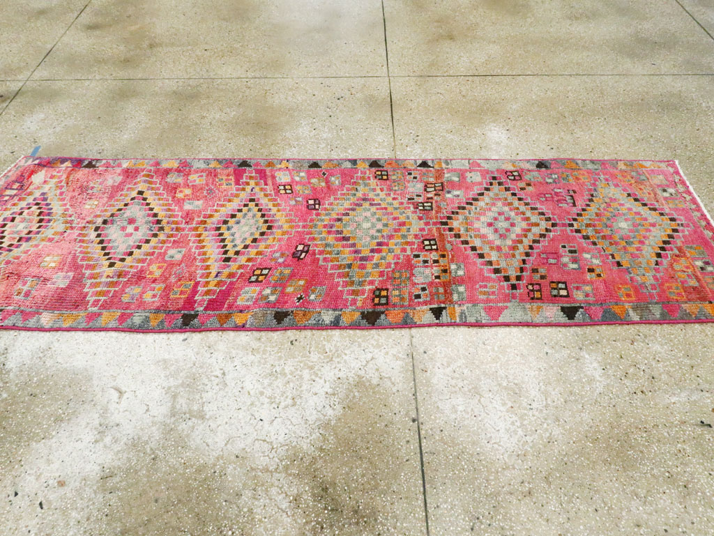 Vintage Turkish Anatolian Runner, No.28289 - Staging