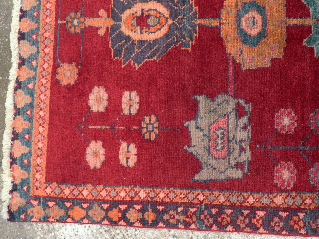 Vintage Persian Mahal Rug, No.28290 - Staging