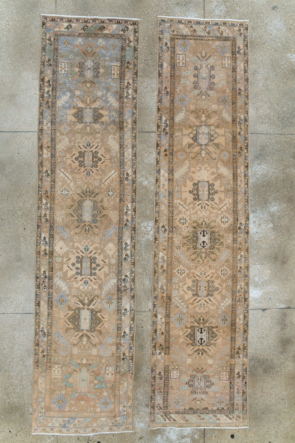 Vintage Persian Heriz Runner (Pair: 2 of 2), No.28294 - Staging