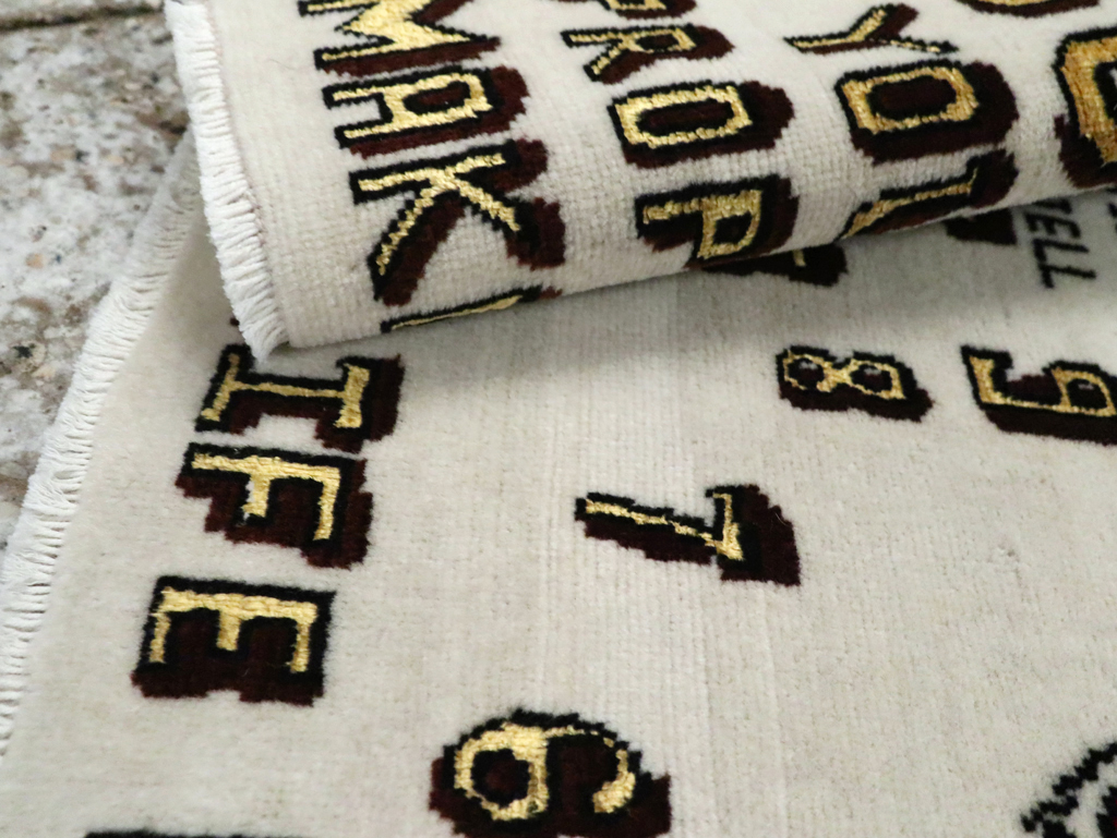 Vintage Persian Tabriz Rug, No.28318 - Staging