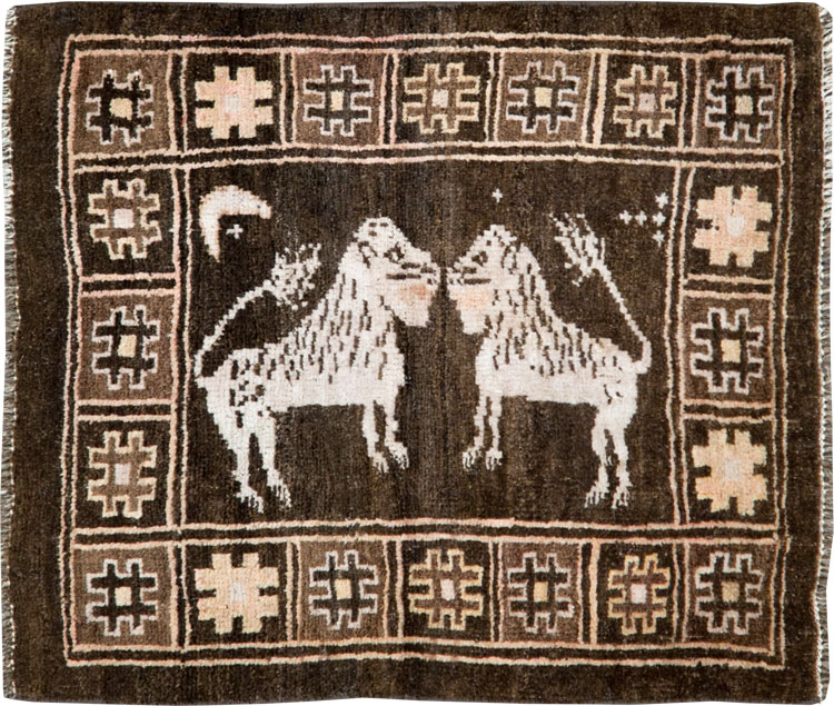 Vintage Turkish Anatolian Pictorial Rug, No.28355 - Staging