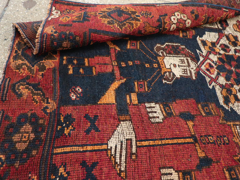 Vintage Persian Bakhtiari Rug, No.28362 - Staging