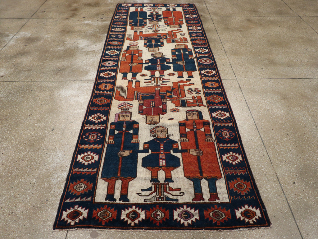Vintage Persian Bakhtiari Pictoral Rug, No.28368 - Staging