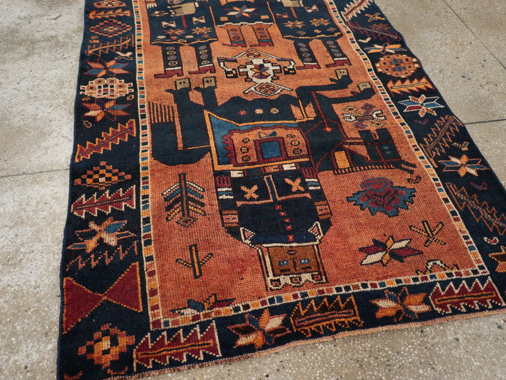 Vintage Persian Bakhtiari Pictorial Rug, No.28369 - Staging