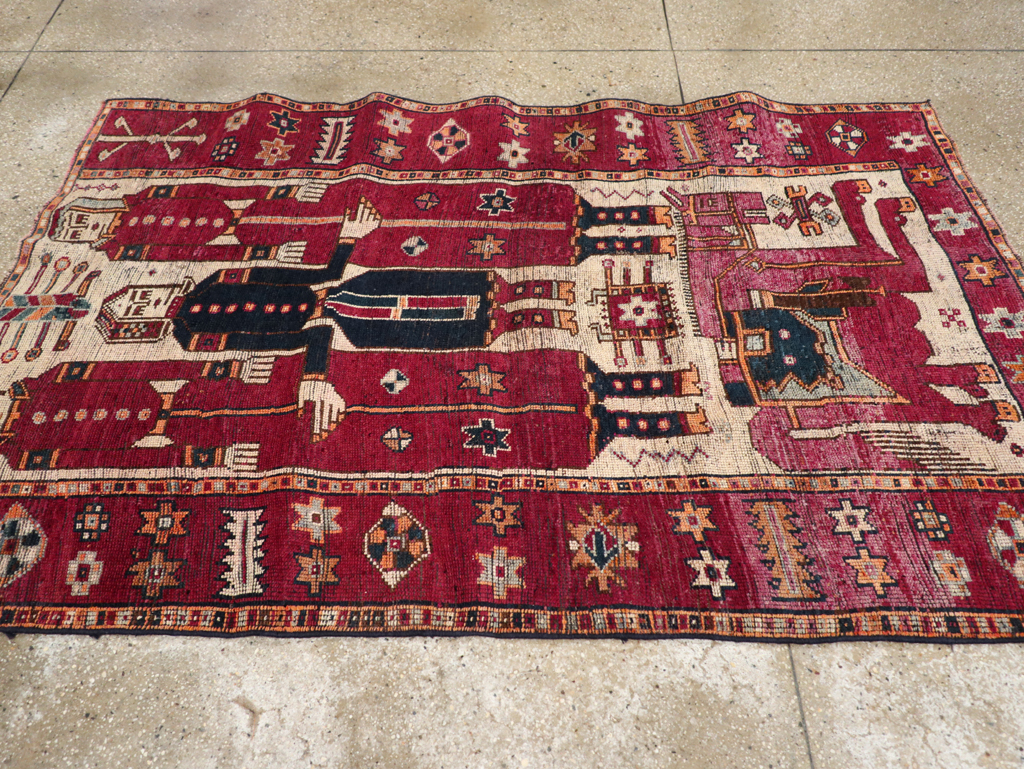 Vintage Persian Bakhtiari Pictorial Rug, No.28370 - Staging