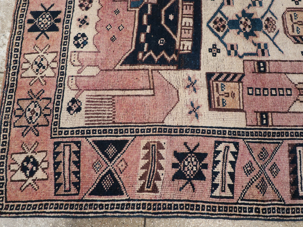 Vintage Persian Bakhtiari Rug, No.28371 - Staging