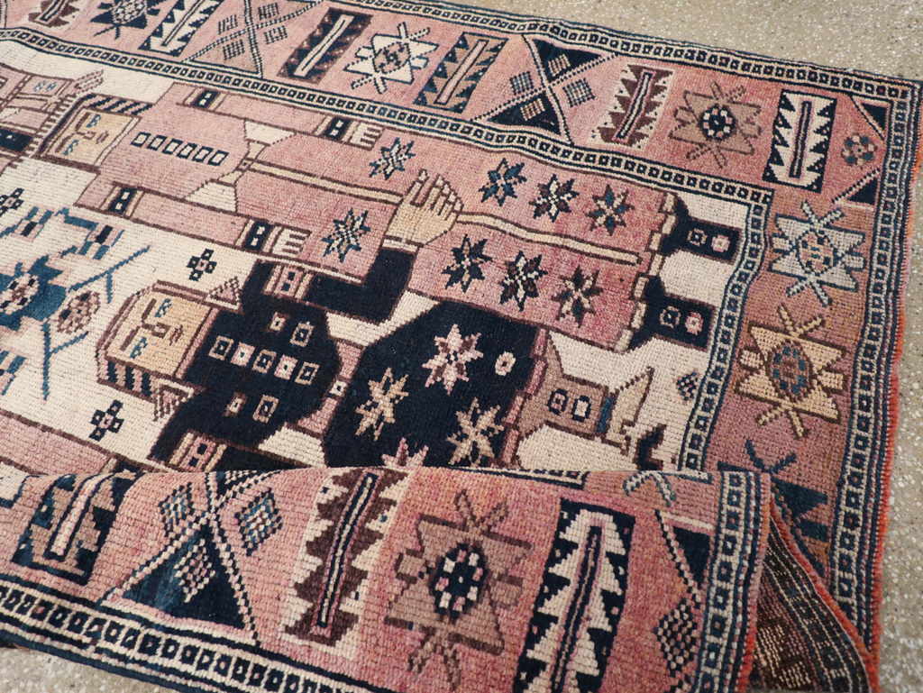 Vintage Persian Bakhtiari Rug, No.28371 - Staging