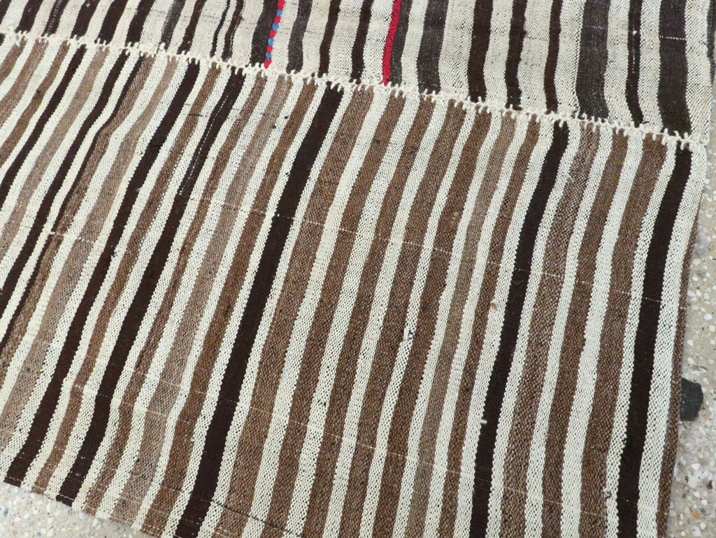 Vintage Persian Flatweave Kilim Accent Rug, No.28379 - Staging