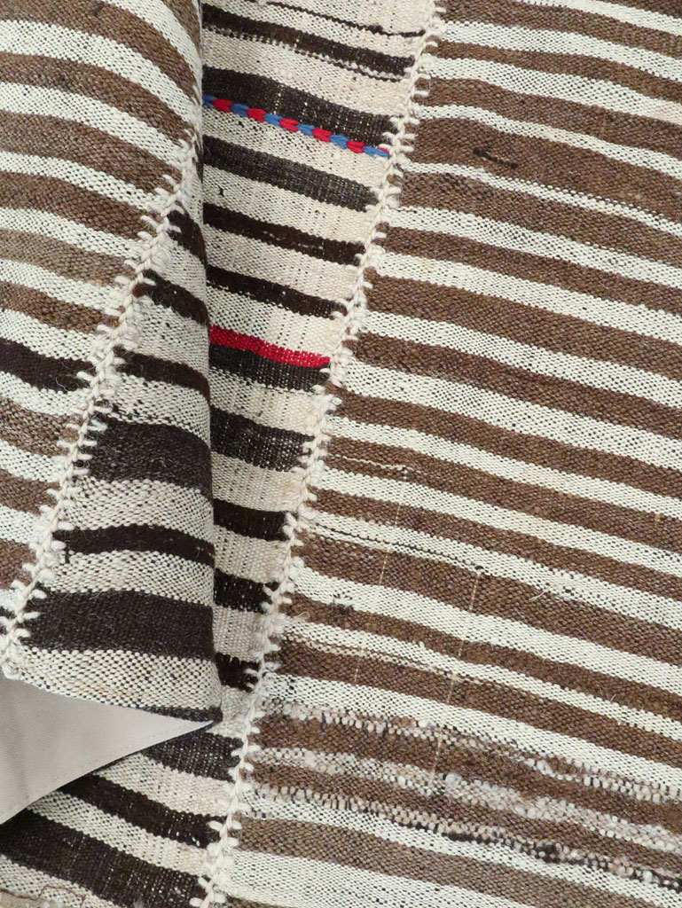 Vintage Persian Flatweave Kilim Accent Rug, No.28379 - Staging