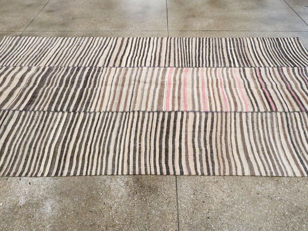 Vintage Persian Flatweave Kilim Rug, No.28380 - Staging