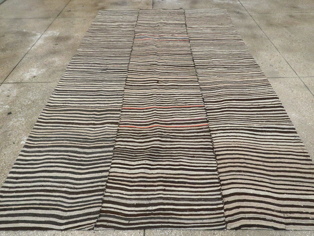 Vintage Persian Flatweave Kilim Rug, No.28384 - Staging