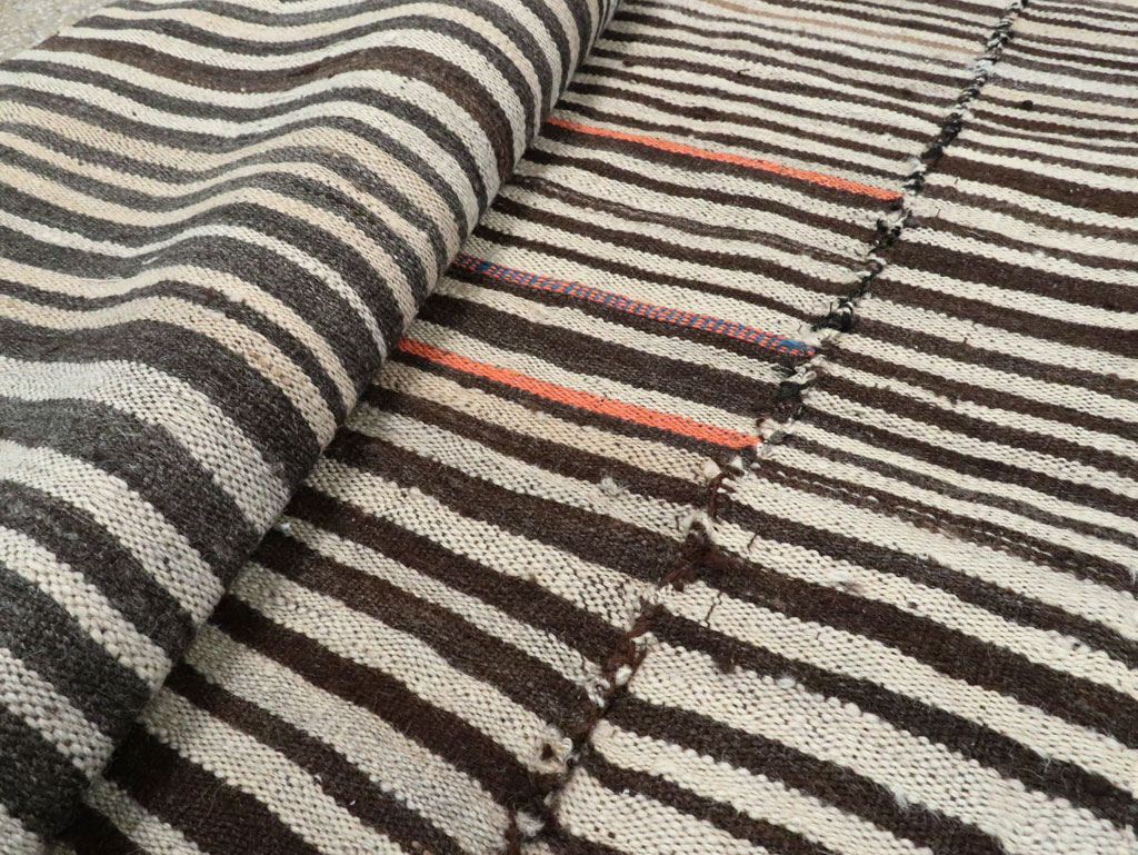 Vintage Persian Flatweave Kilim Rug, No.28384 - Staging