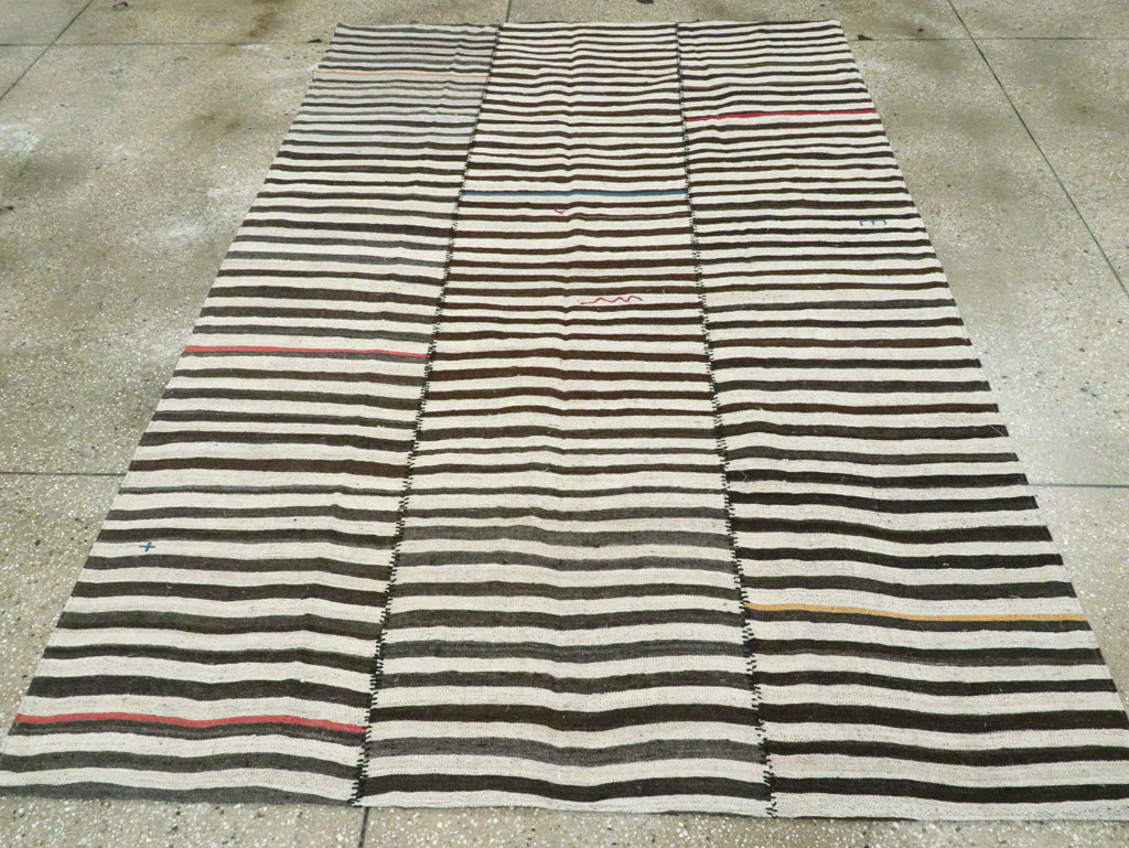 Vintage Persian Flatweave Kilim Accent Rug, No.28395 - Staging