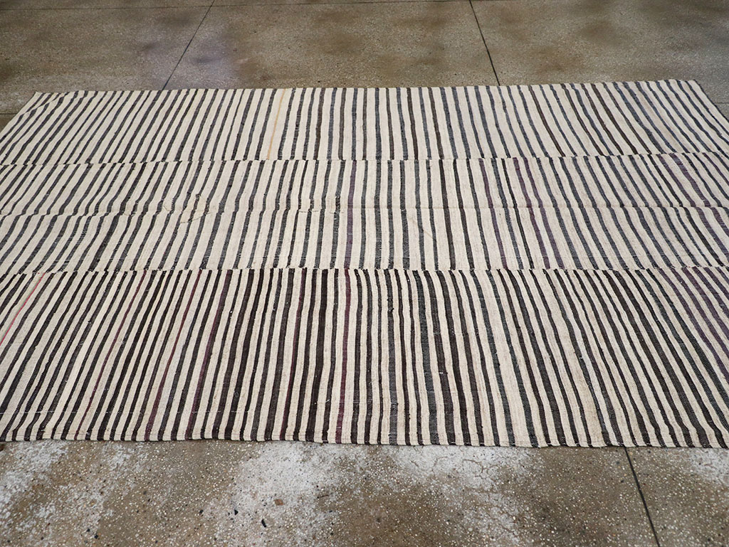 Vintage Persian Flatweave Kilim Gallery Carpet, No.28398 - Staging