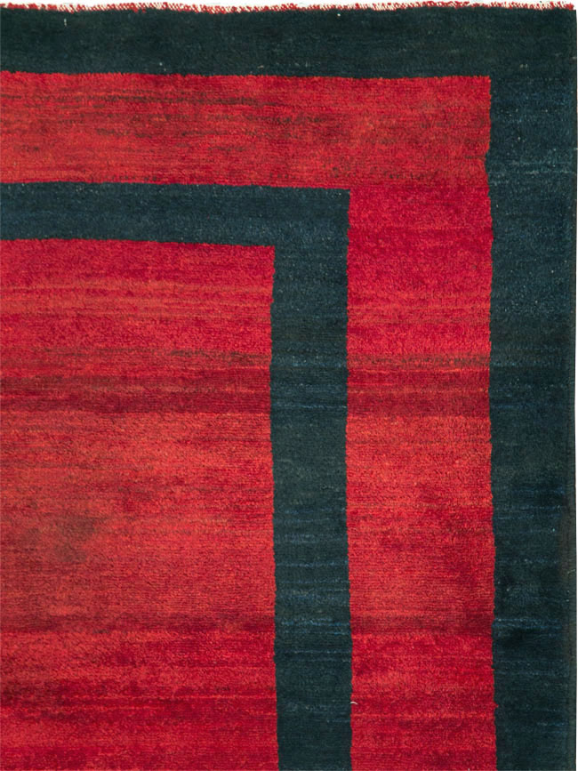 Vintage Persian Mahal Carpet, No.28423 - Staging