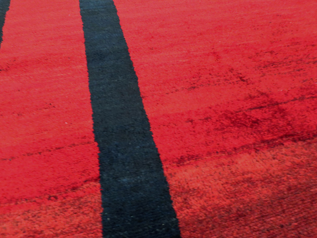 Vintage Persian Mahal Carpet, No.28423 - Staging