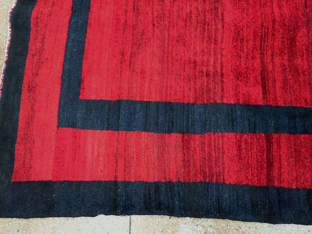 Vintage Persian Mahal Carpet, No.28423 - Staging