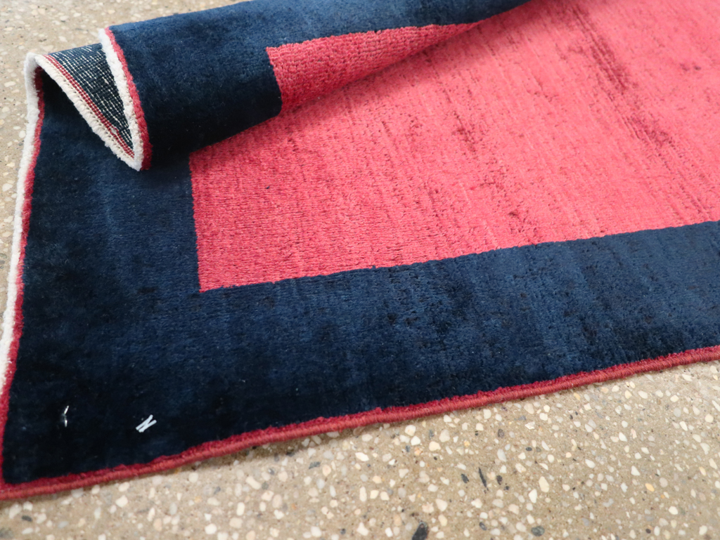 Vintage Persian Mahal Rug, No.28430 - Staging