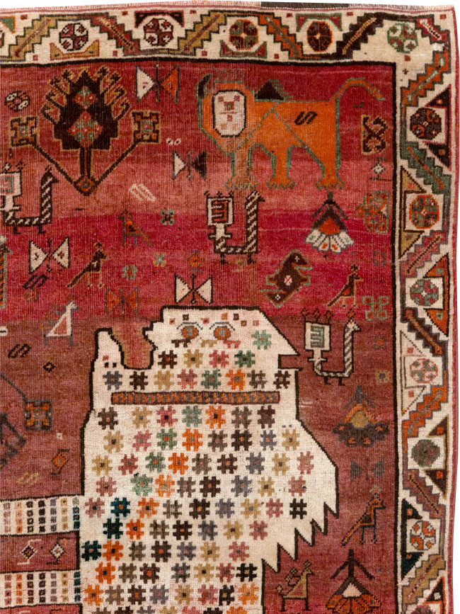 Vintage Persian Qashqai Pictorial Throw Rug, No.28434 - Staging