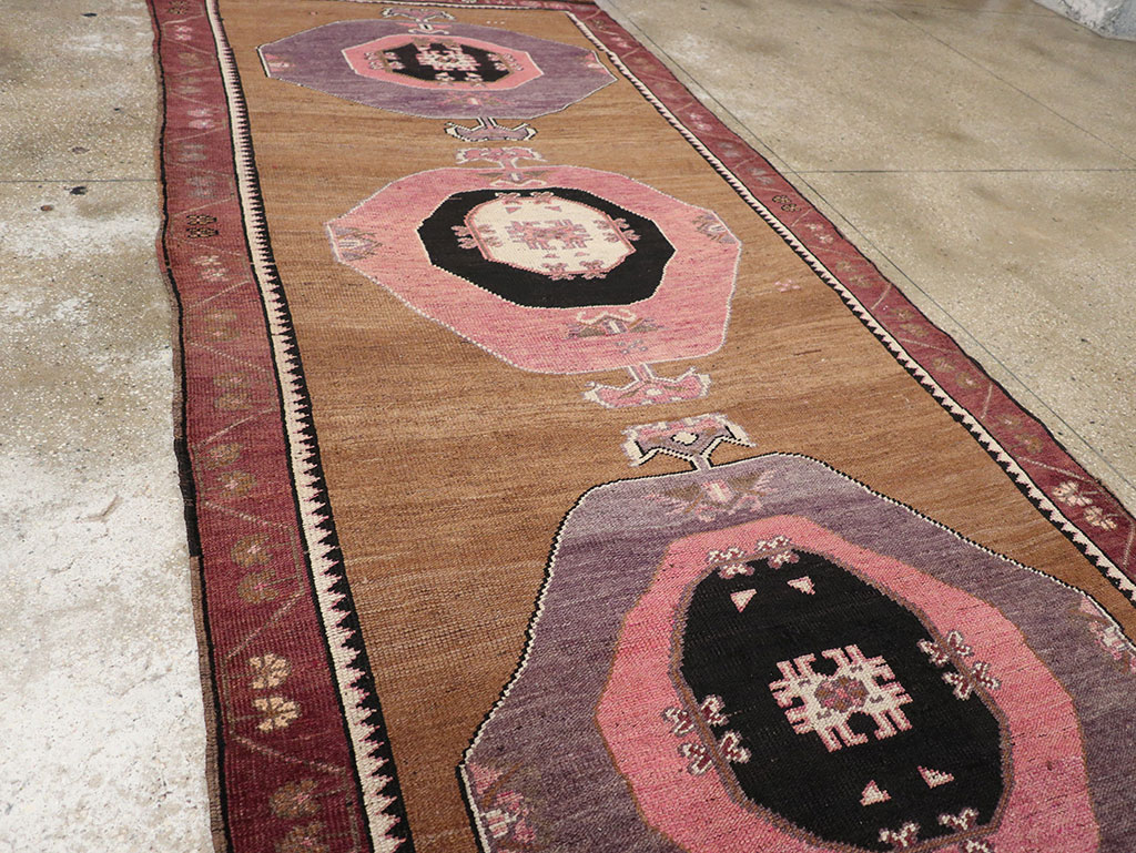 Vintage Turkish Anatolian Long Gallery Carpet, No.28458 - Staging