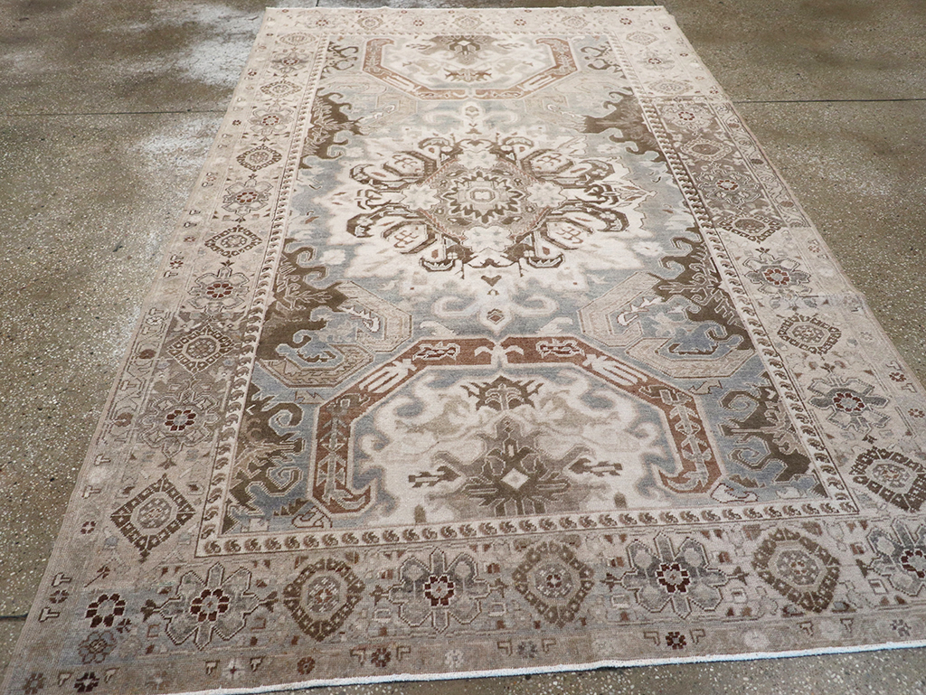 Vintage Turkish Anatolian Rug, No.28487 - Staging