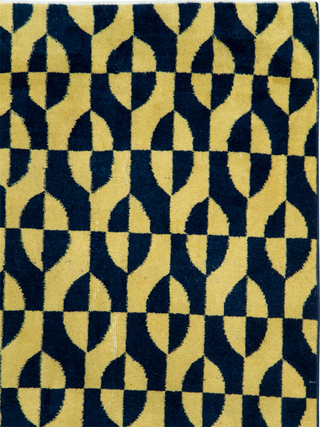 Vintage Anatolian Art Deco Carpet, No.28488 - Staging