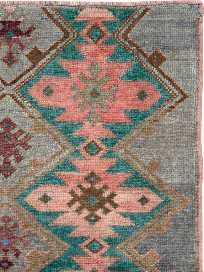 Vintage Anatolian Rug, No.28489 - Staging
