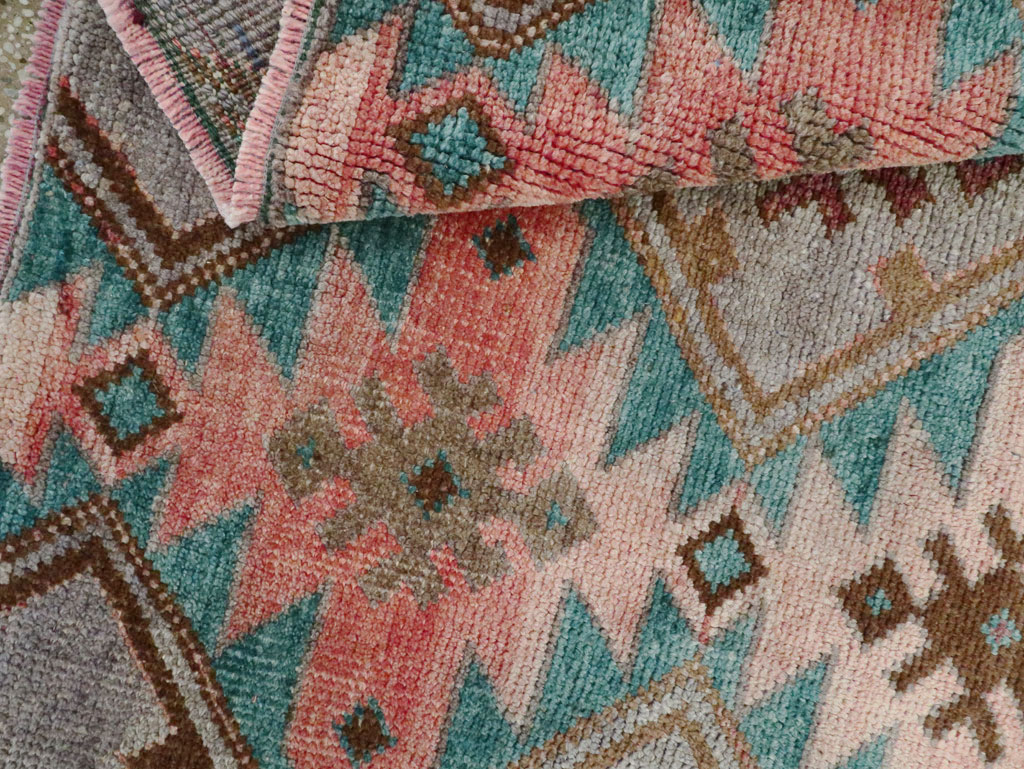 Vintage Anatolian Rug, No.28489 - Staging