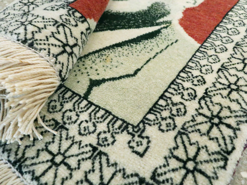 Vintage Persian Tabriz Pictorial Rug, No.28490 - Staging