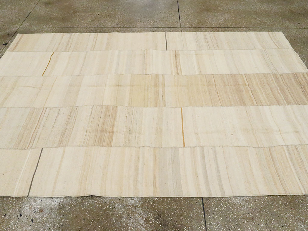 Contemporary Persian Flatweave Kilim Rug, No.28523 - Staging