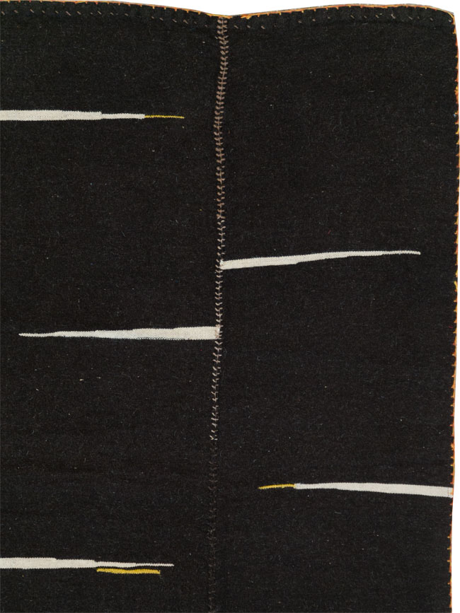 Contemporary Persian Flatweave Kilim Accent Rug, No.28542 - Staging