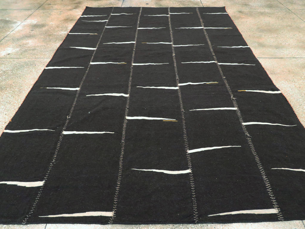 Contemporary Persian Flatweave Kilim Room Size Carpet, No.28561 - Staging