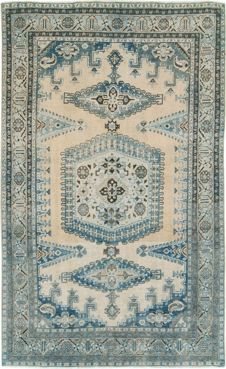 Vintage Persian Veece Accent Carpet, No.28843 - Staging