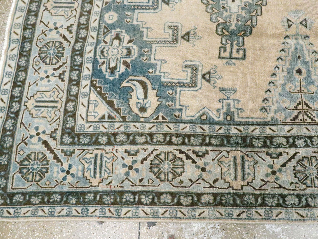 Vintage Persian Veece Accent Carpet, No.28843 - Staging
