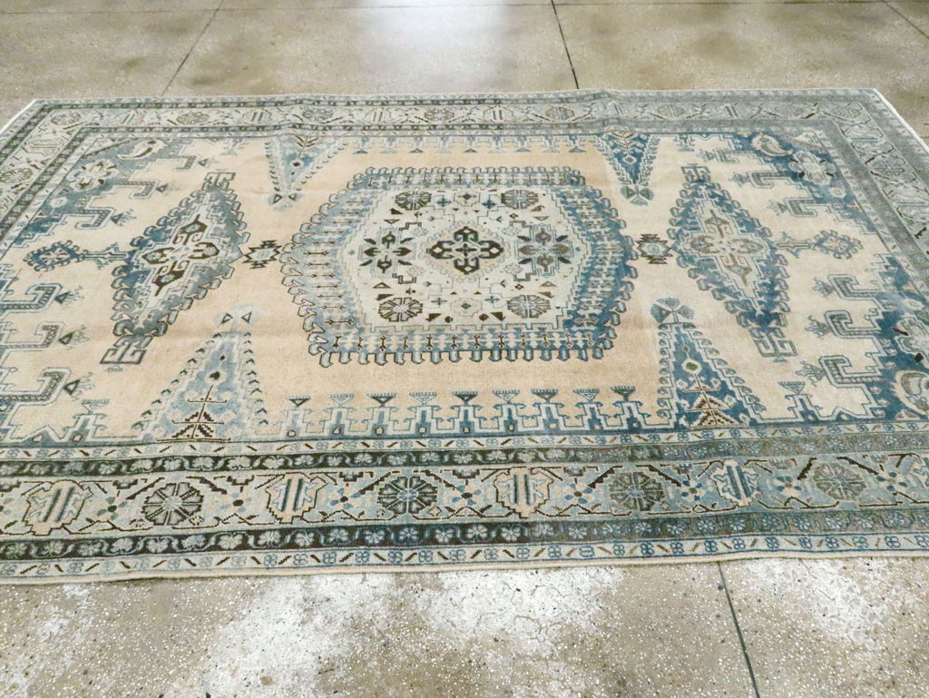 Vintage Persian Veece Accent Carpet, No.28843 - Staging