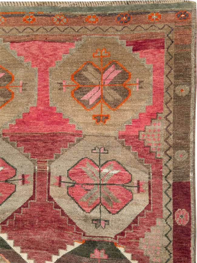 Vintage Turkish Anatolian Large Gallery Carpet, No.28879 - Staging