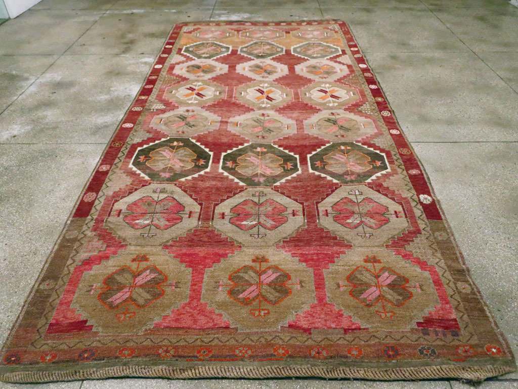 Vintage Turkish Anatolian Large Gallery Carpet, No.28879 - Staging