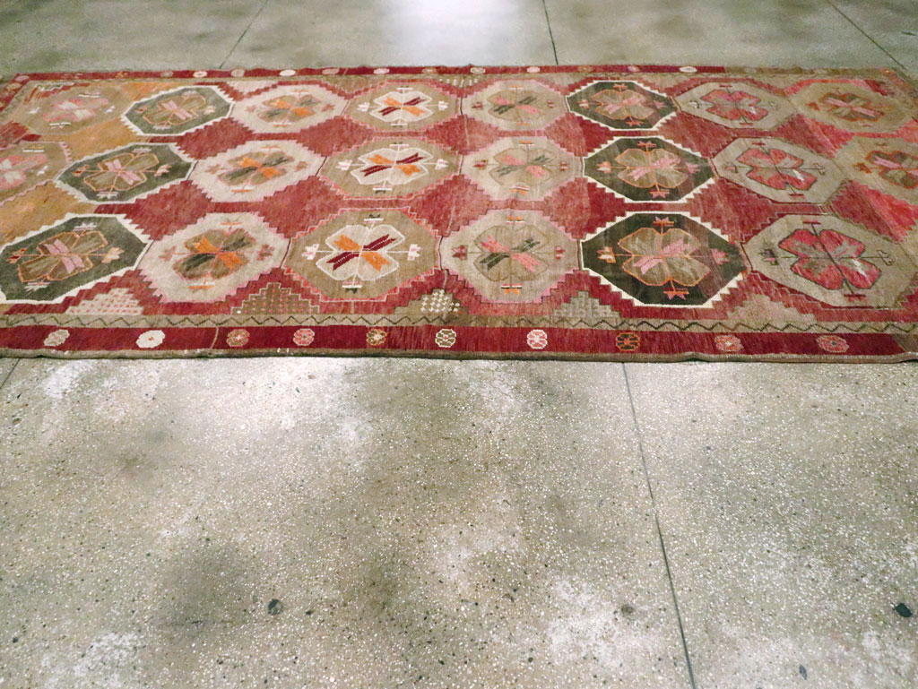 Vintage Turkish Anatolian Large Gallery Carpet, No.28879 - Staging
