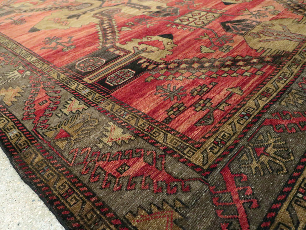Vintage Turkish Anatolian Accent Rug, No.28886 - Staging